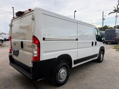 Used 2024 RAM ProMaster 2500 w/ Safety Group FWD image 7
