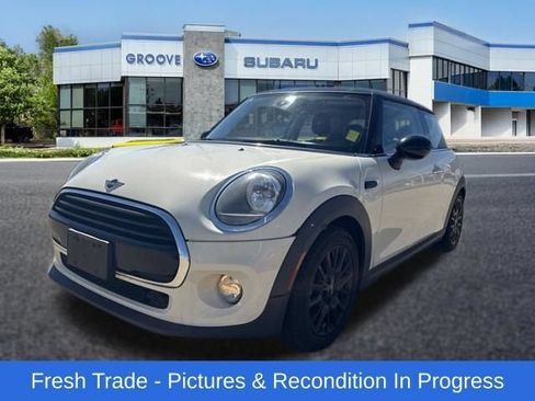Used 2019 MINI Cooper 2-Door Hardtop FWD image 1