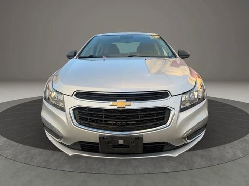 Used 2016 Chevrolet Cruze LS image 2