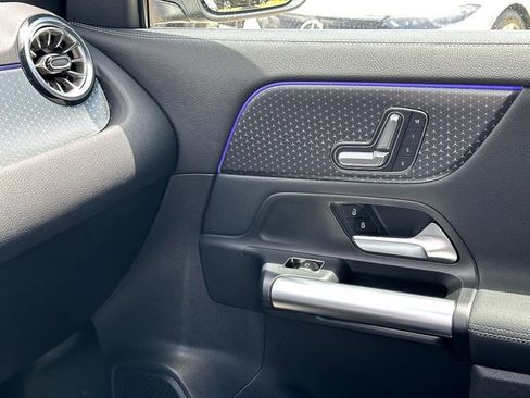 Certified 2025 Mercedes-Benz GLA 250 image 25