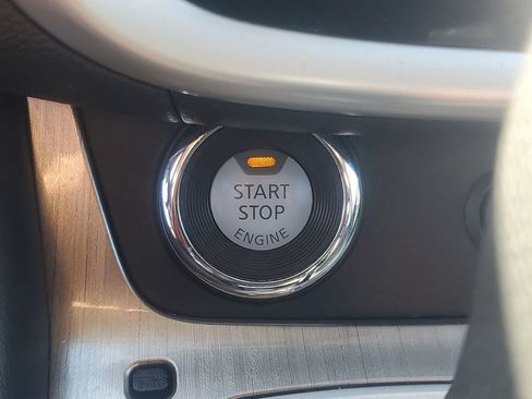 Used 2017 Nissan Murano SV AWD/4WD image 28