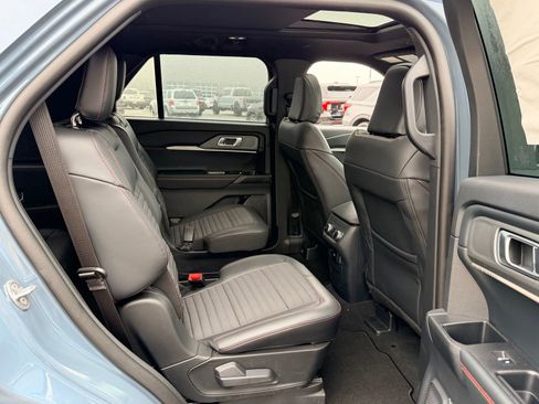 New 2026 Ford Explorer ST-Line w/ ST-Line Street Pack image 22