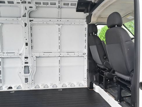 Used 2023 RAM ProMaster 2500 FWD image 10
