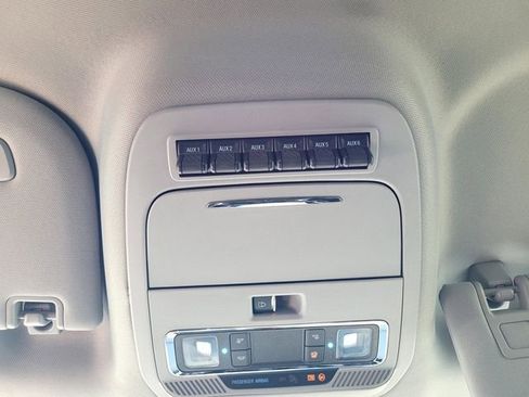 Certified 2025 Ford F250 Lariat w/ Tremor Off-Road Package AWD/4WD image 20