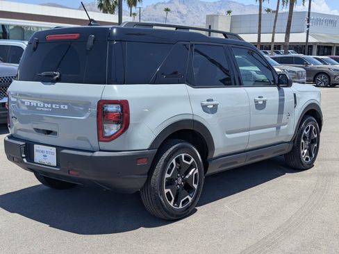 Used 2021 Ford Bronco Sport Outer Banks AWD/4WD image 2
