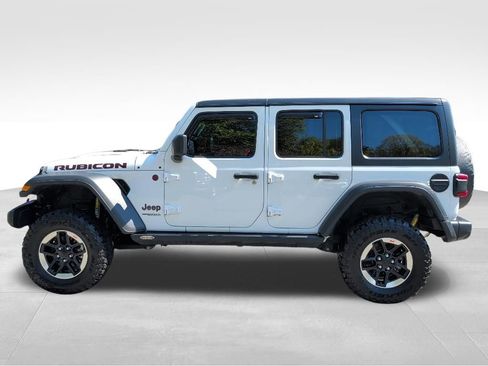 Used 2022 Jeep Wrangler Unlimited Rubicon w/ LED Lighting Group AWD/4WD image 2