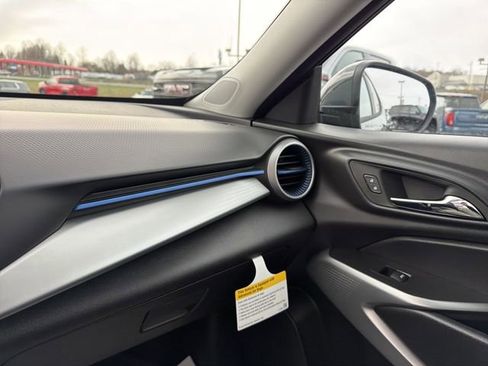 New 2026 Chevrolet Trax LS w/ LS Convenience Package FWD image 24