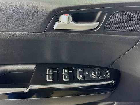 Certified 2022 Kia Sportage EX AWD/4WD image 21