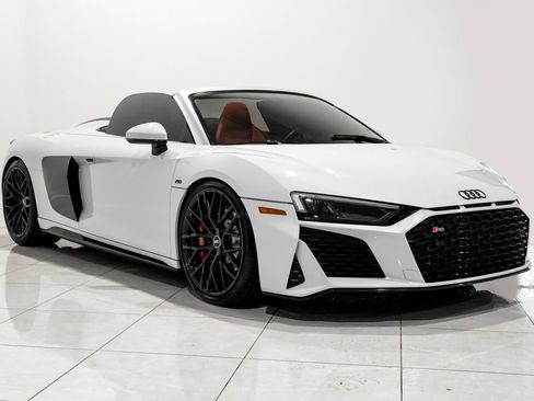 Used 2020 Audi R8 V10 w/ 20" Wheel Package image 5