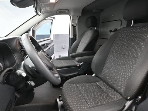 Used 2023 Mercedes-Benz Metris image 17