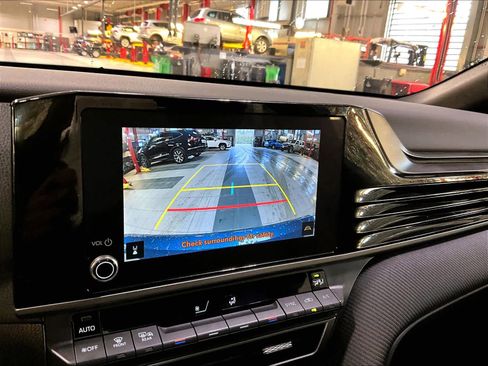 Used 2026 Toyota Camry SE image 19