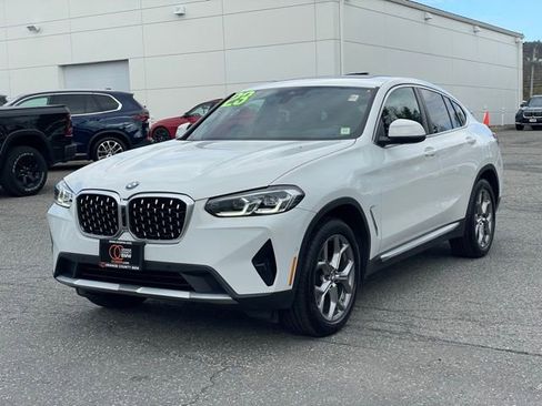 Certified 2023 BMW X4 xDrive30i w/ Premium Package AWD/4WD image 2