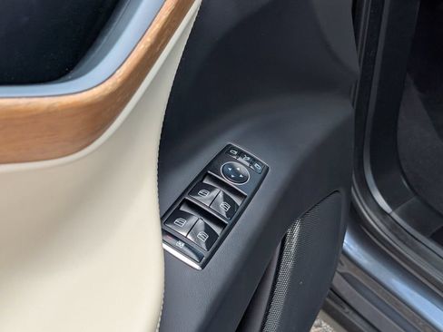 Used 2020 Tesla Model X Long Range AWD/4WD image 17