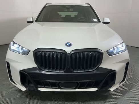 New 2026 BMW X5 xDrive50e w/ Executive Package image 2