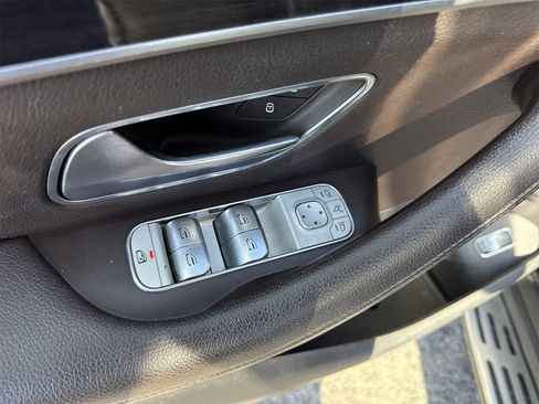 Used 2020 Mercedes-Benz GLS 450 4MATIC image 17