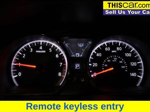 Used 2016 Nissan Versa SV FWD image 13