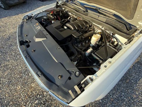 Used 2015 Chevrolet Silverado 1500 LTZ Z71 image 4