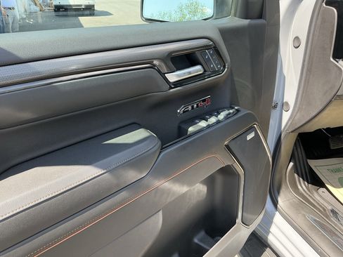 Used 2024 GMC Sierra 1500 AT4 w/ Technology Package AWD/4WD image 12