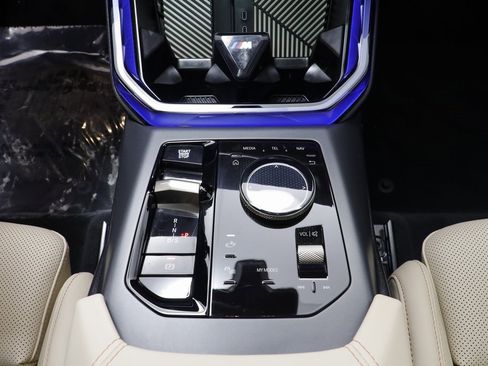 Certified 2025 BMW X3 xDrive30i w/ Premium Package image 12