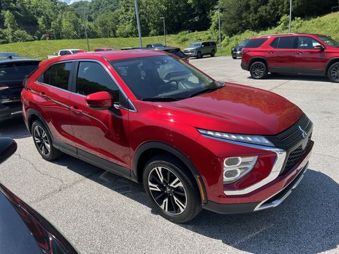 Used 2024 Mitsubishi Eclipse Cross SE AWD/4WD image 3