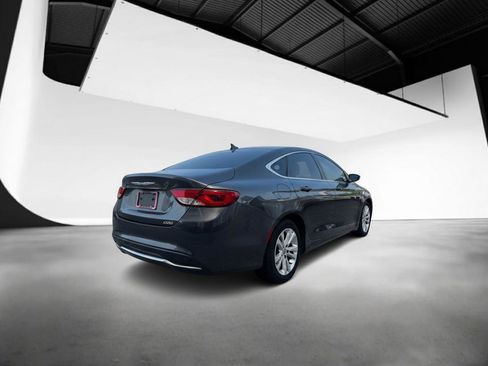Used 2016 Chrysler 200 Limited image 16