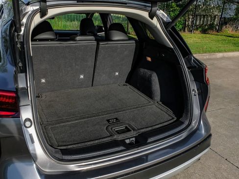 Used 2019 INFINITI QX50 Luxe w/ Cargo Package FWD image 60