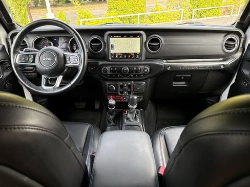 Used 2021 Jeep Wrangler Unlimited Rubicon 4xe w/ Cold Weather Group AWD/4WD image 8