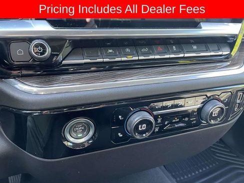 Used 2023 Chevrolet Silverado 1500 LT AWD/4WD image 31
