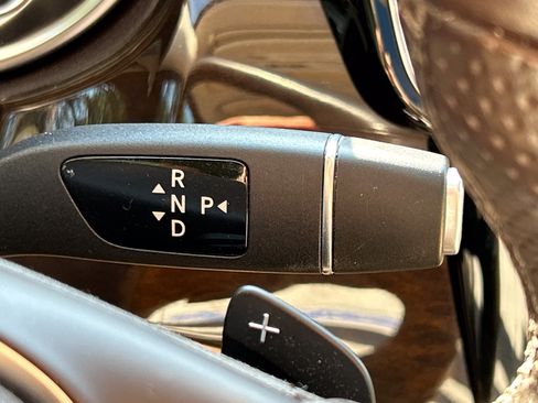 Used 2019 Mercedes-Benz GLE 400 4MATIC image 29