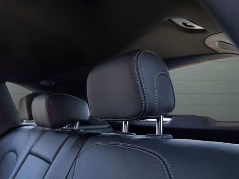 Used 2022 Mercedes-Benz GLC 300 4MATIC image 60