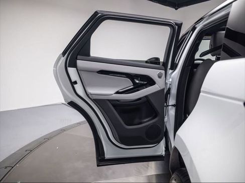 New 2026 Land Rover Range Rover Evoque S image 25