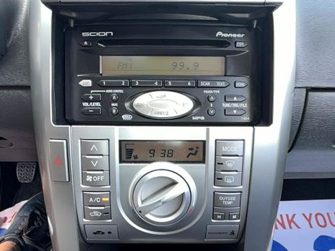 Used 2005 Scion tC FWD image 7