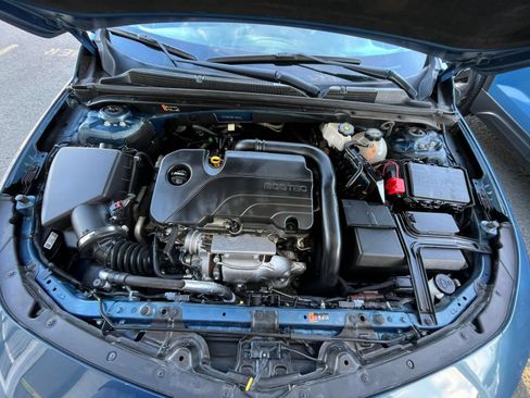 Used 2024 Chevrolet Malibu LT FWD image 33