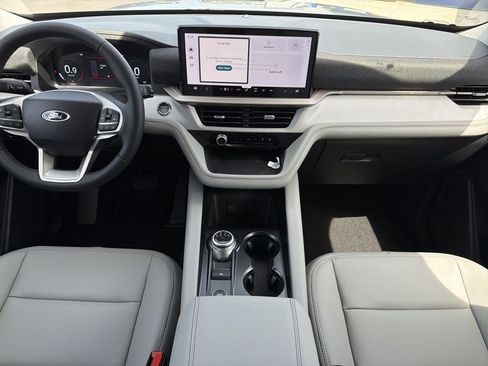 New 2026 Ford Explorer Active image 14