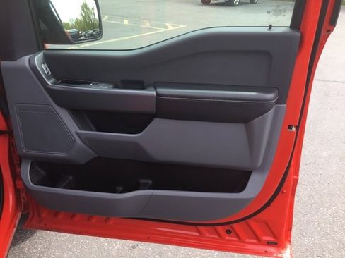 Used 2021 Ford F150 XLT image 17