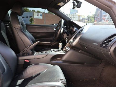Used 2011 Audi R8 V10 AWD/4WD image 6
