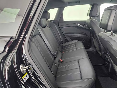 Used 2024 Audi Q4 e-tron Premium Plus w/ Premium Plus image 12