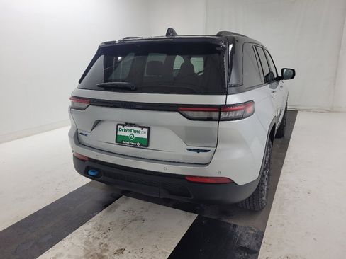 Used 2022 Jeep Grand Cherokee Trailhawk image 7