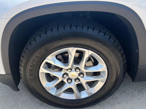 Used 2020 Chevrolet Traverse LS w/ LPO, Floor Liner Package FWD image 18