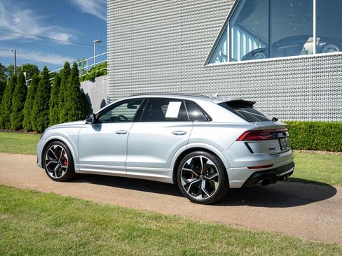 Certified 2024 Audi RS Q8 AWD/4WD image 10