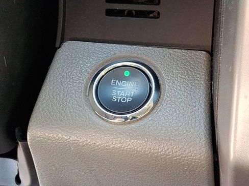 Certified 2019 Ford F150 Lariat image 26