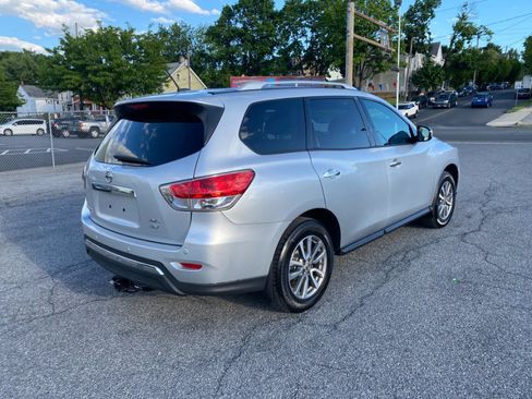 Used 2014 Nissan Pathfinder SV w/ Cargo Package AWD/4WD image 5