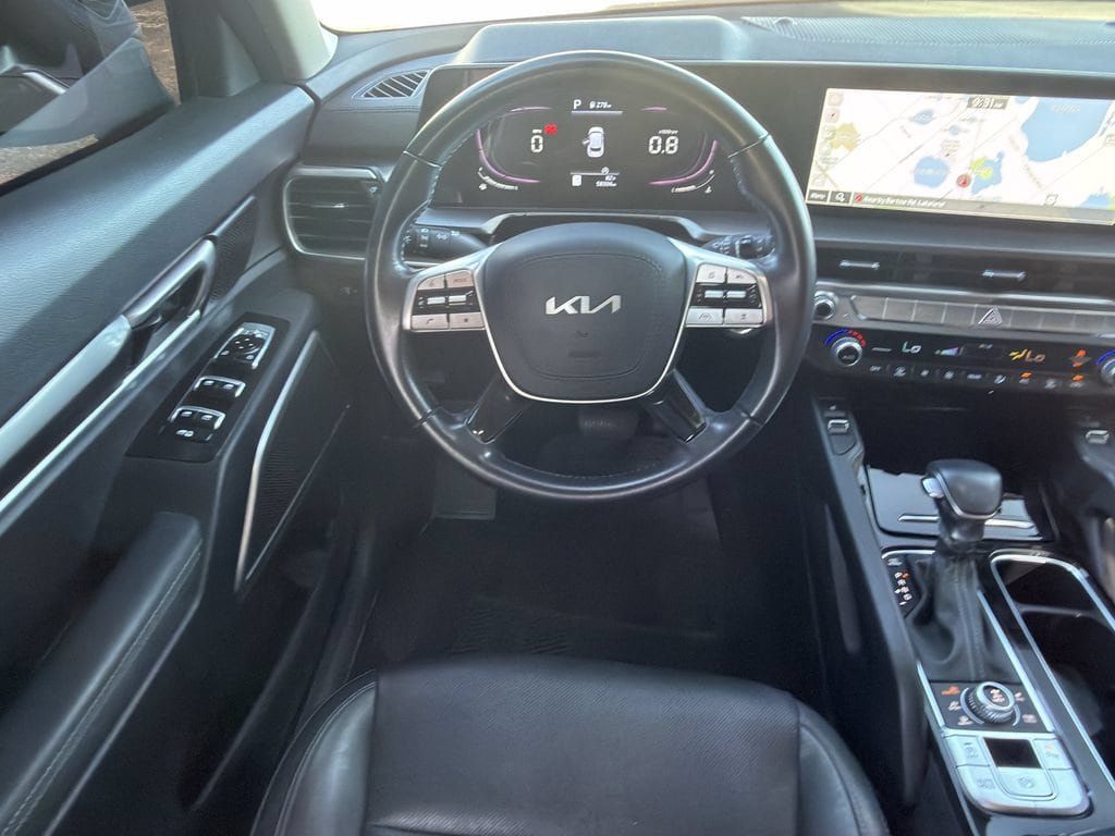 Certified 2023 Kia Telluride S w/ S Sunroof Package AWD/4WD image 15