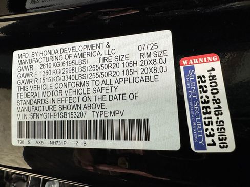 Used 2025 Honda Pilot Black Edition image 30