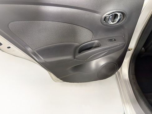 Used 2016 Nissan Versa SV FWD image 23