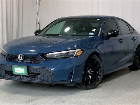 Used 2025 Honda Civic Sport image 2