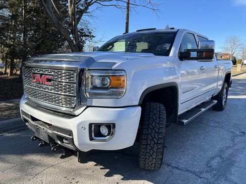 Used 2019 GMC Sierra 3500 Denali w/ Snow Plow Prep Package AWD/4WD image 1