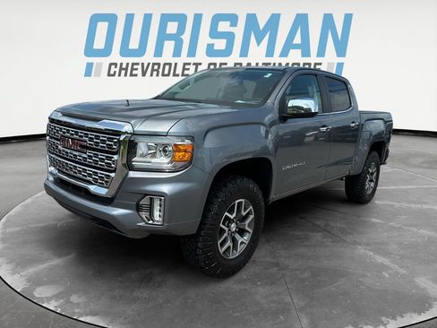 Used 2022 GMC Canyon Denali RWD image 2