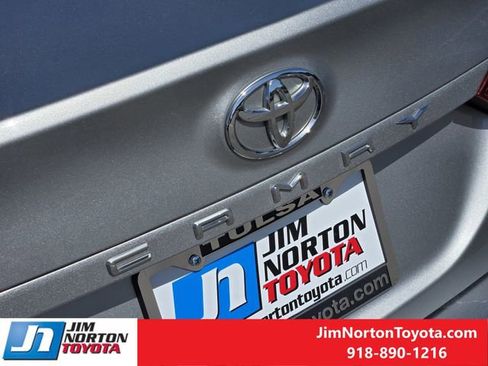 Used 2024 Toyota Camry LE image 11
