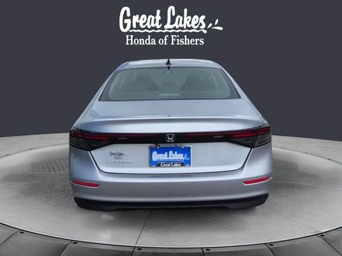 Used 2025 Honda Accord SE image 4